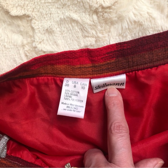 Vintage pleated midi skirt. Likely one of a kind at this point! - Picture 5 of 7